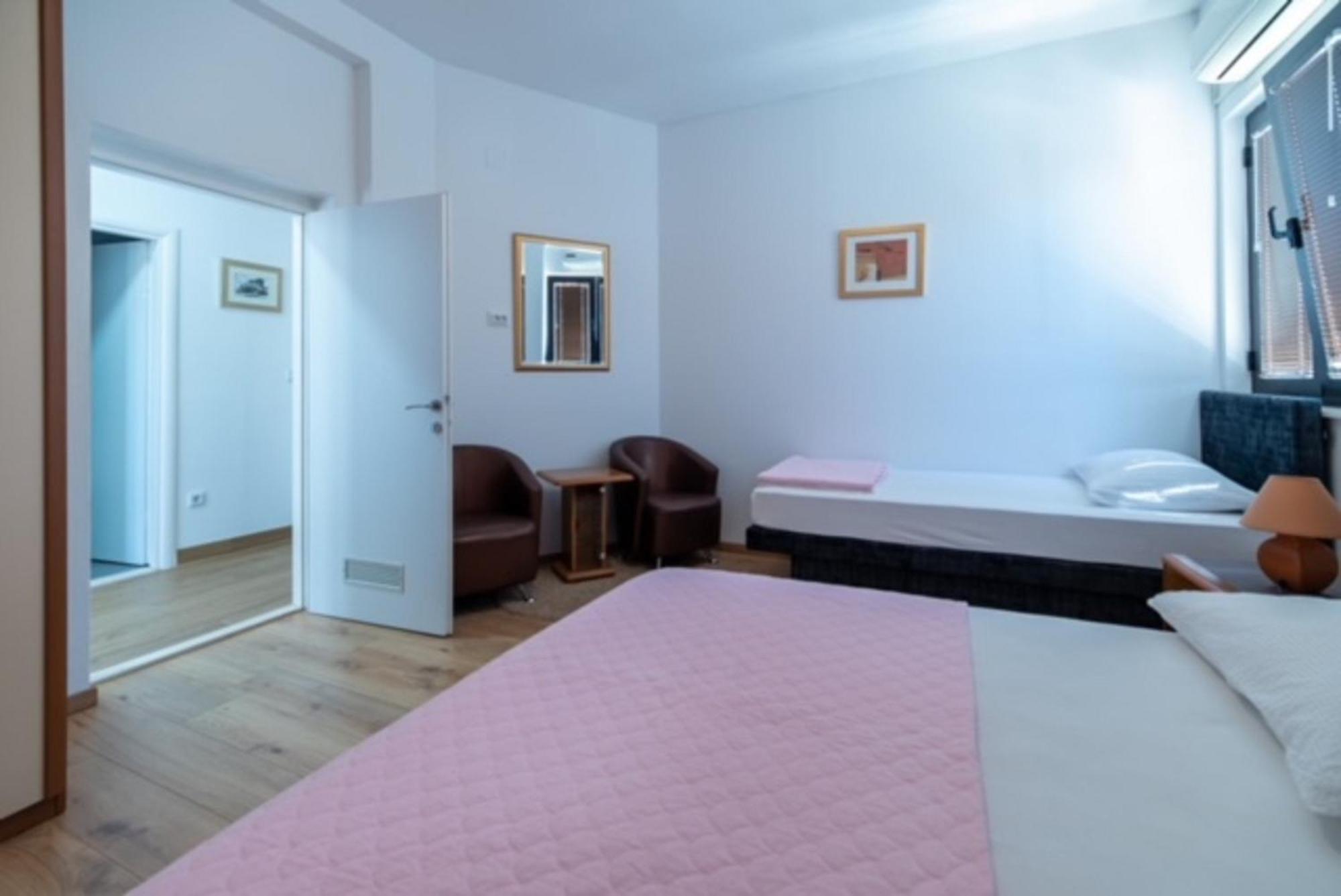 Guest House Kono ดูบรอฟนิก ภายนอก รูปภาพ